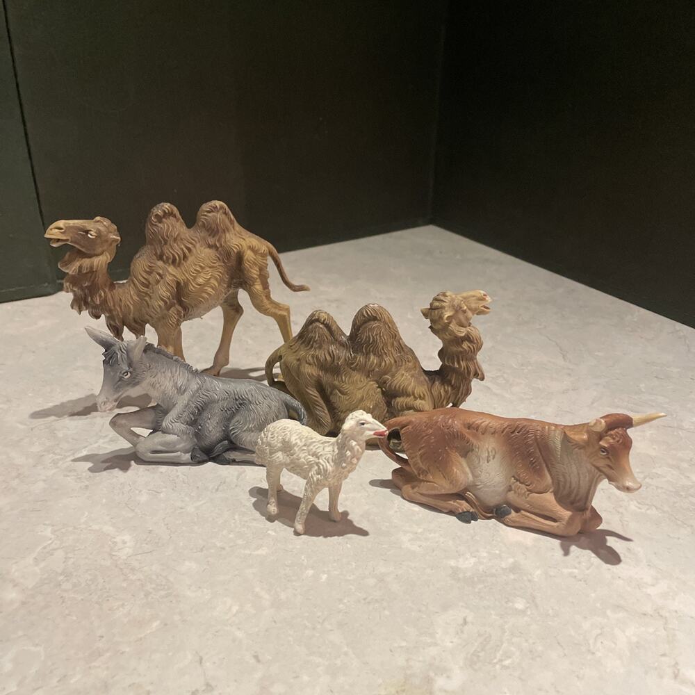 Vintage Italy Fontanini Nativity Animals Ox, 2 Camel, lamb donkey Depose Logo